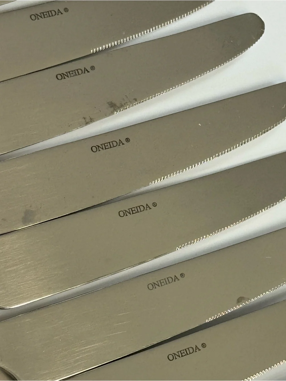 Oneida FLOURISH Dinner Knives Rope Edge Stainless 18/10 Set Of 8 Flatware 9.5”